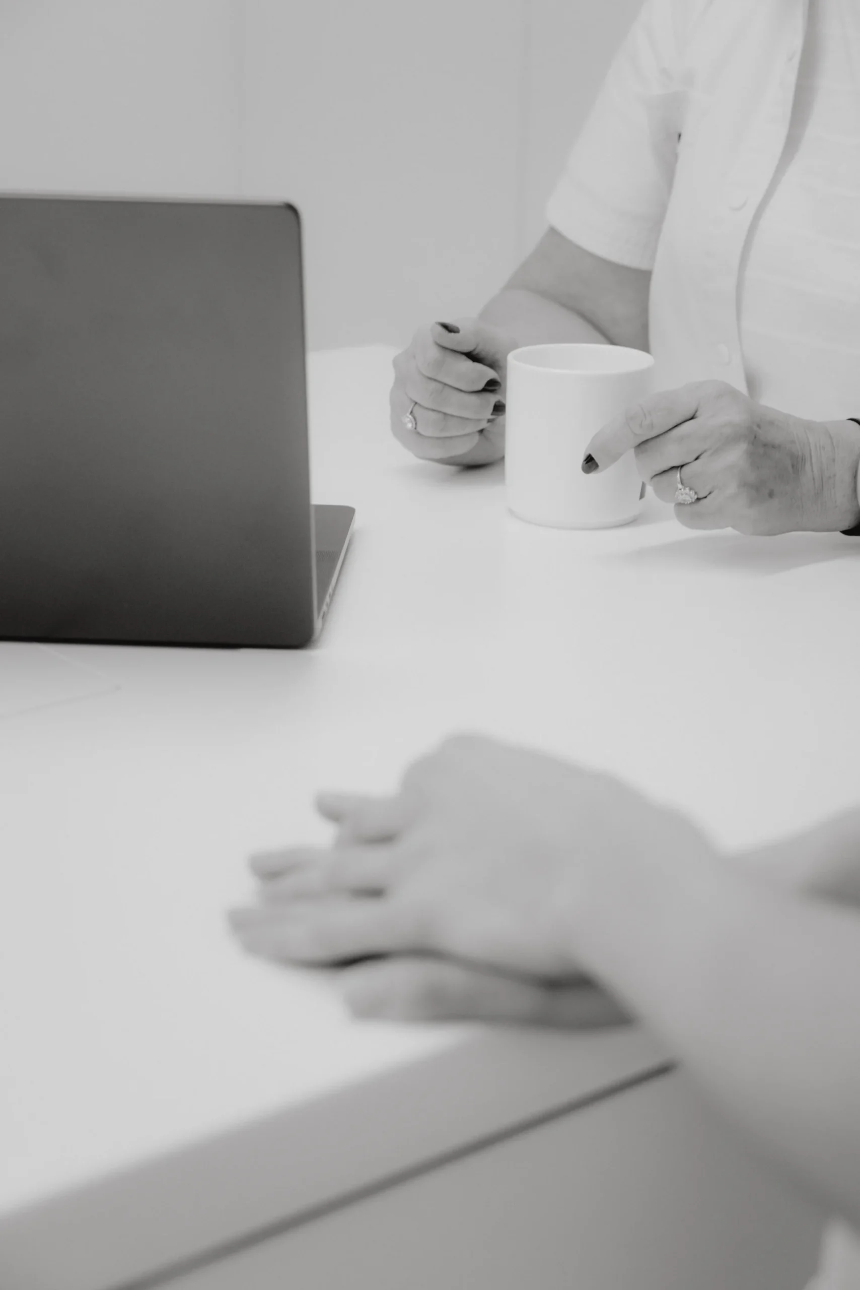 Overleg met verwijzende tandarts over specialistische zorg